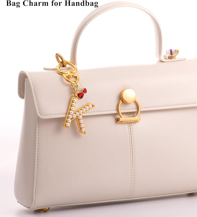 Pearl Initial Keychain with Leopard Bag Charms Wallet Chain Women Cute Alphabet Keychains Charm for Purse Handbag