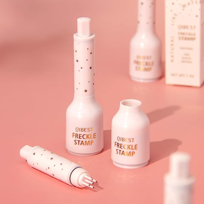 Upgrade Faux Freckle Stamp Pen – Waterproof Fake Freckles Makeup Tool, Natural-Looking Freckle Maker & Spray with Multi-Prong Precision Stamp Head, Long-Lasting Sunkissed Makeup (Deep Chestnut Brown)