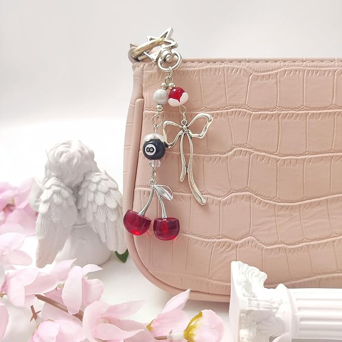 Cute Keychain Aesthetic Y2K Keychain Accessories Heart Butterfly Strawberry Bear Key Chain for Keys Bags Women Gifts