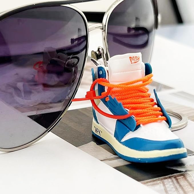 MPK 3D Mini Shoe Keychain,Sneaker Shoe lovers Keychainirthday Birthday Party Mystery Goodie Bag Prizes