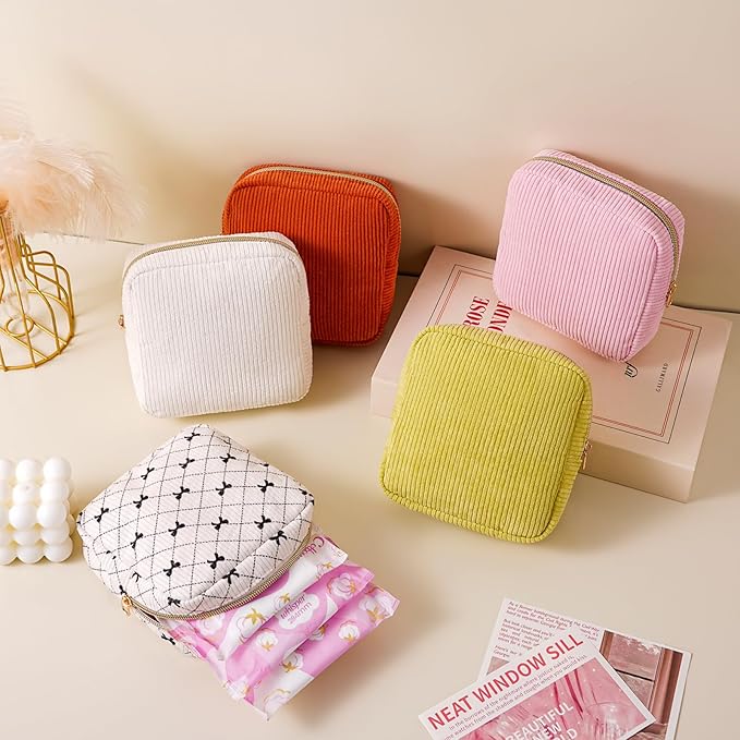 uekeboag Cute Small Corduroy Zipper Makeup Bag, Mini Coquette Aesthetic Pouch with Bear Pattern for for Purse,Key Pocket Lipstick Bag Card Holder Data Cable Organizer (14Beige)