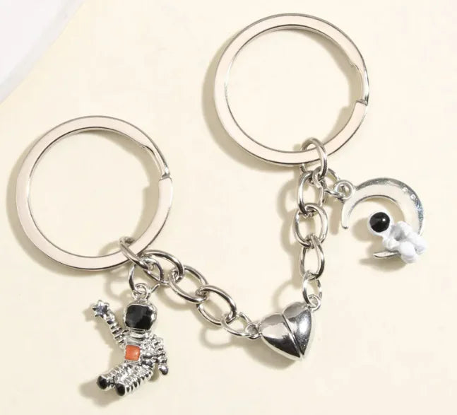 Spaceman Magnetic Love Keychain