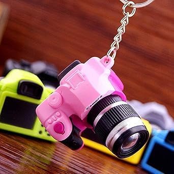 Mini Camera Keychain with Sound, Decorative Key Ring Pendant for Bags and Wallets, Creative Novelty Gift