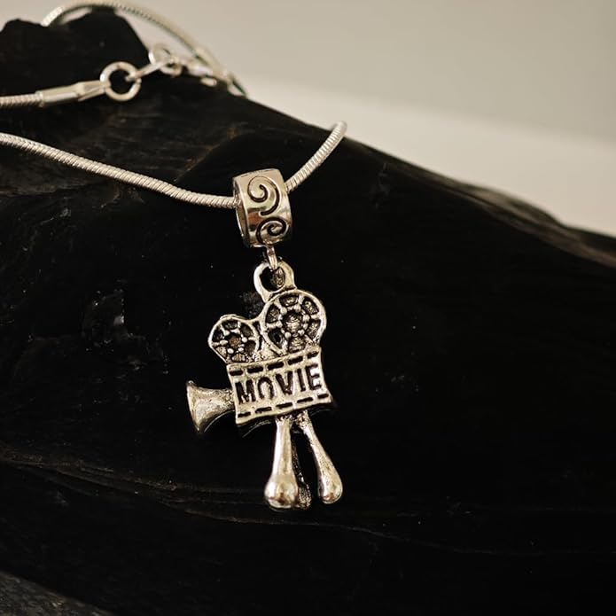7Dots Art | Vintage Movie Camera Charm Necklace – Film Pendant with Silver Plated Chain – Gift for Filmmakers and Directors - Jewelry for Actors and Cinema Lovers