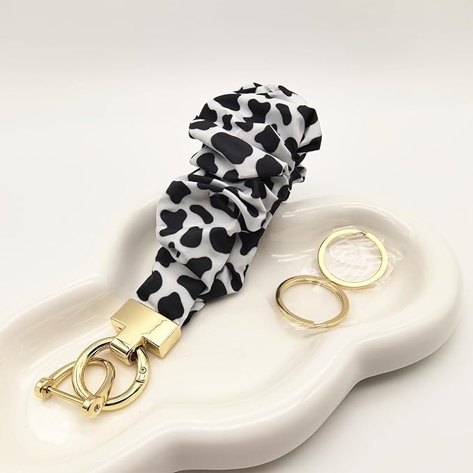 Scrunchie Wristlet Keychain for Women Men, Cute Stretchy Wrist KeyChain for Car Keys with 3 Keyrings and 1 D ring