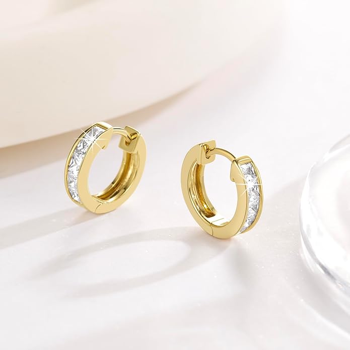 CHLOÉ LOVETT Gold Earrings 14K Gold Hoop Earrings for Women Diamond Hoop Earrings for Womens Earrings Dazzling Square Cubic Zirconia Gold Huggie Hoop Earrings 13mm 25mm