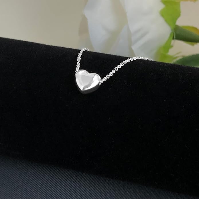 Airmb Cute Heart Necklace for Women Gold/Silver Plated Heart Pendant Choker Necklaces Tendy Love Heart Chain Necklace Dainty Gold/Silver Necklace Jewelry Gifts for Women