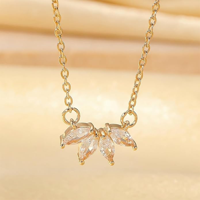 Luxval Diamond Pendant Gold Necklace for Women，Dainty 18k Gold Plated Choker Necklaces Simple Gold Jewelry Gifts for Women Girls