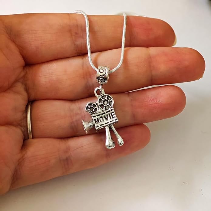 7Dots Art | Vintage Movie Camera Charm Necklace – Film Pendant with Silver Plated Chain – Gift for Filmmakers and Directors - Jewelry for Actors and Cinema Lovers