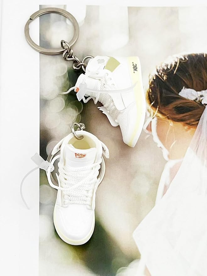 MPK 3D Mini Shoe Keychain,Sneaker Shoe lovers Keychainirthday Birthday Party Mystery Goodie Bag Prizes