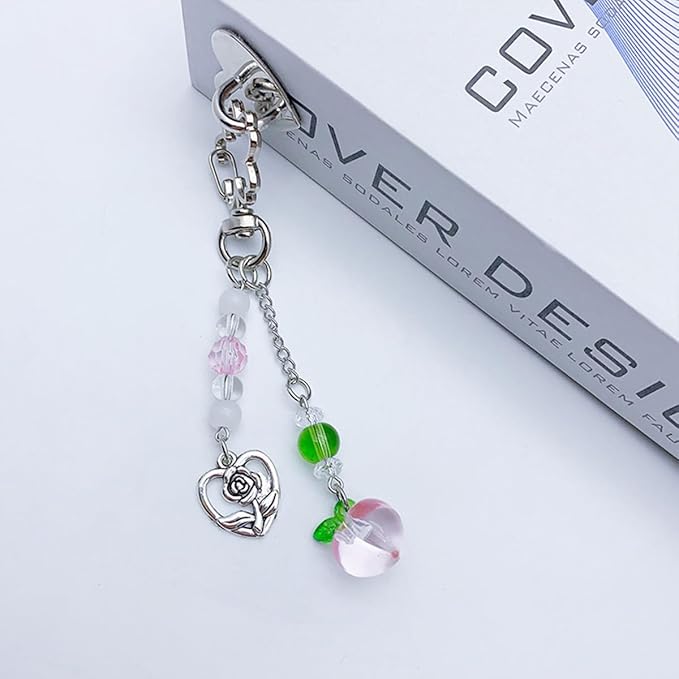 Cute Keychain Aesthetic Y2K Keychain Accessories Heart Butterfly Strawberry Bear Key Chain for Keys Bags Women Gifts