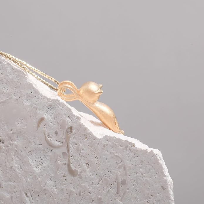 S.Leaf 925 Sterling Silver Cat Necklace Jewelry for Women Trendy Dainty Charm Pendant Necklaces Best Friend Birthday Gifts for Her Sister Mom Wife Womens