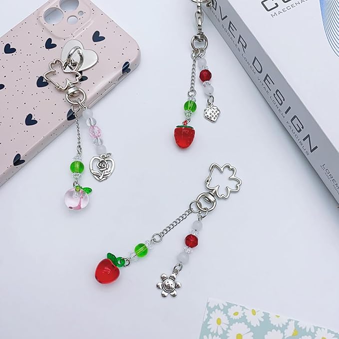 Cute Keychain Aesthetic Y2K Keychain Accessories Heart Butterfly Strawberry Bear Key Chain for Keys Bags Women Gifts