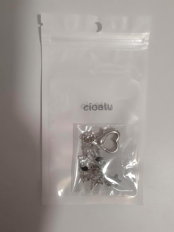 Cute Keychain Aesthetic Y2K Keychain Accessories Heart Butterfly Strawberry Bear Key Chain for Keys Bags Women Gifts