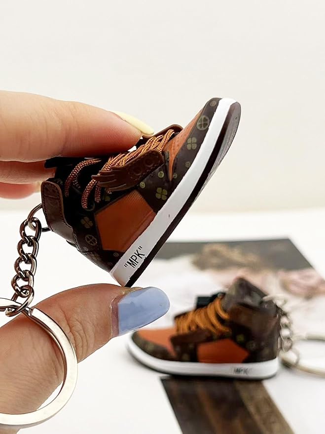 MPK 3D Mini Shoe Keychain,Sneaker Shoe lovers Keychainirthday Birthday Party Mystery Goodie Bag Prizes