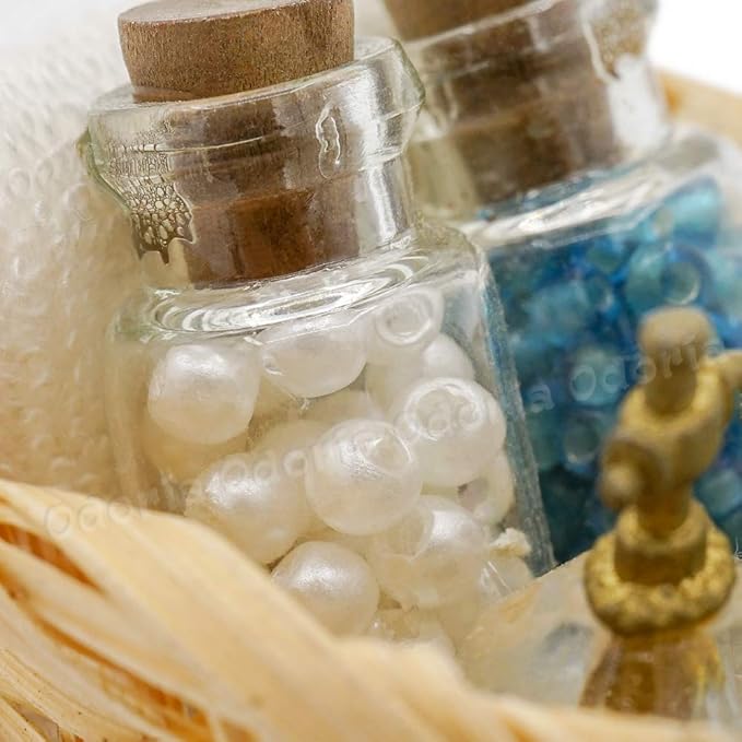 Odoria 1/12 Miniature Basket with Perfume Dollhouse Bathroom Accessories