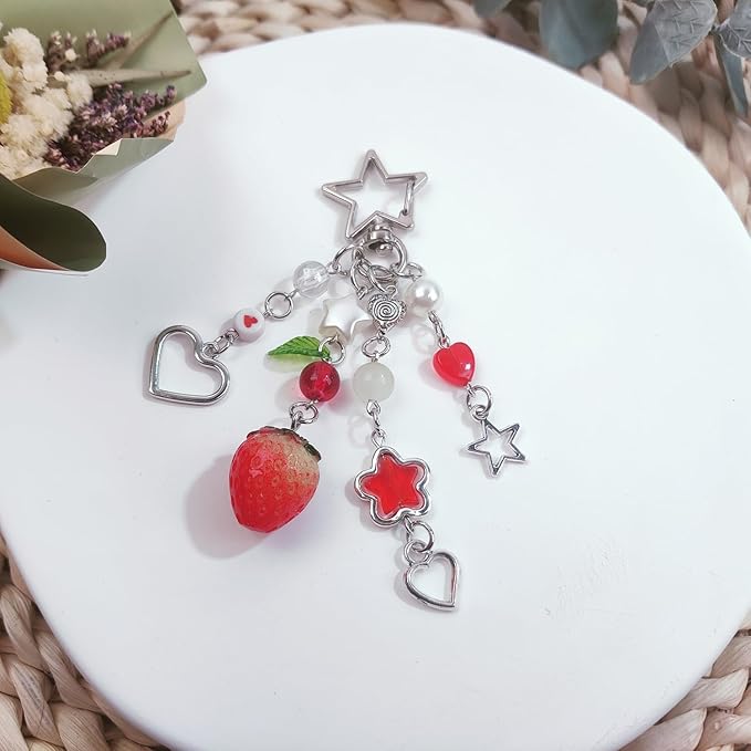 Cute Keychain Aesthetic Y2K Keychain Accessories Heart Butterfly Strawberry Bear Key Chain for Keys Bags Women Gifts