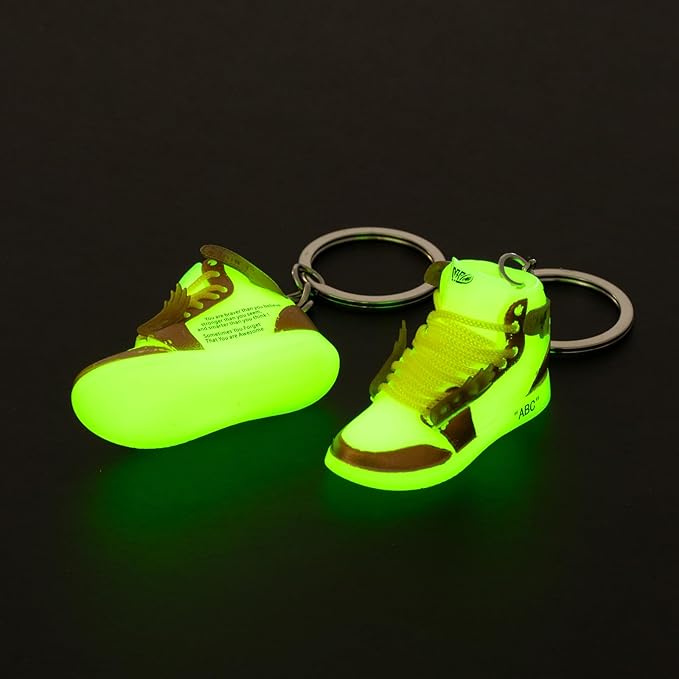 MPK 3D Mini Shoe Keychain,Sneaker Shoe lovers Keychainirthday Birthday Party Mystery Goodie Bag Prizes