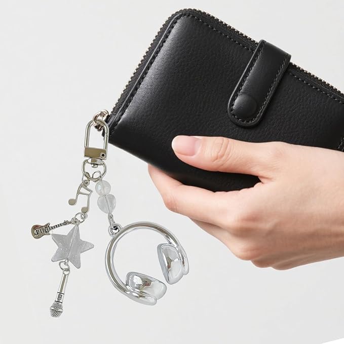 Music Keychain Y2K Guitar Star Keychain Purse Bag Charms for Handbags Backpacks Aesthetic Accessories Gifts for Women