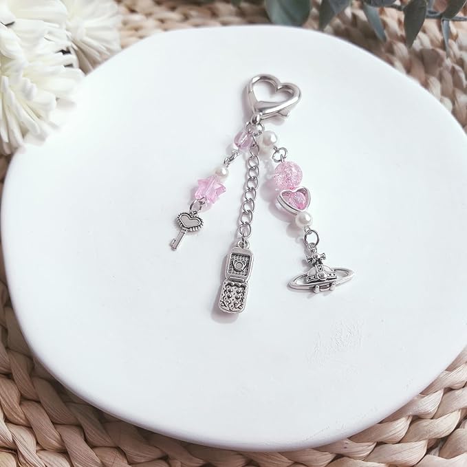 Cute Keychain Aesthetic Y2K Keychain Accessories Heart Butterfly Strawberry Bear Key Chain for Keys Bags Women Gifts