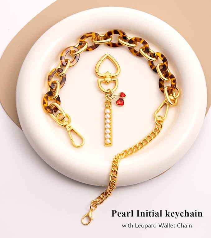 Pearl Initial Keychain with Leopard Bag Charms Wallet Chain Women Cute Alphabet Keychains Charm for Purse Handbag