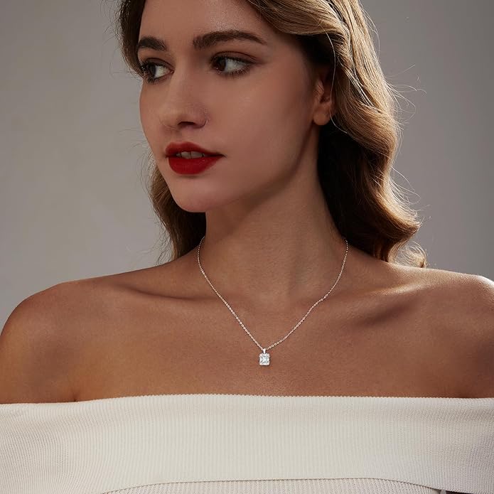 Luxval Diamond Pendant Gold Necklace for Women，Dainty 18k Gold Plated Choker Necklaces Simple Gold Jewelry Gifts for Women Girls