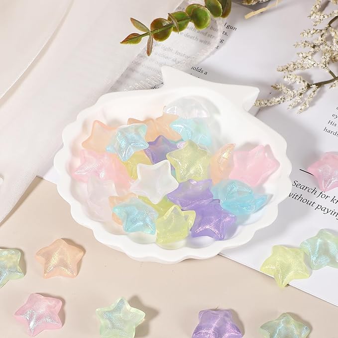 uxcell 50Pcs Flat Back Star Resin Charm, Glitter Star Charm Mini Bulk Beads Embellishments for DIY Crafts Hair Clips, Photo Frames, Phone Cases, Scrapbooking Decor, Green