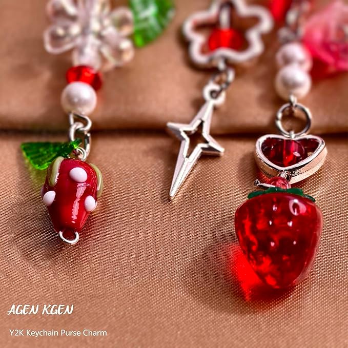 Novelty keychains Aesthetic Y2K Keychain Charms Stylish Keychains Accessories for Women Bag Purse Gifts
