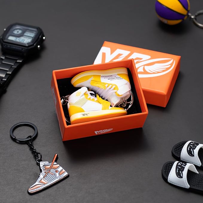 MPK 3D Mini Shoe Keychain,Sneaker Shoe lovers Keychainirthday Birthday Party Mystery Goodie Bag Prizes
