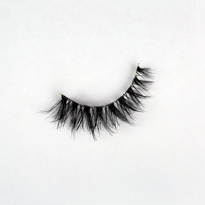 Pooplunch False Eyelashes Invisible Band Cat Eye Look Natural Wispy Lashes Extension Volume Short Fake Eyelashes Faux Mink Lash Strips 7 Pairs Pack