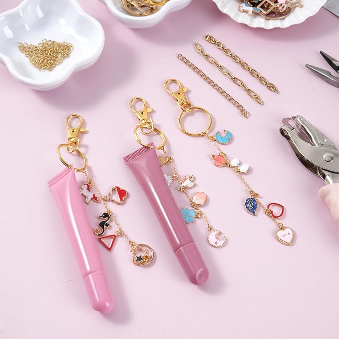 Sileasncei 277Pcs Charms Lip Gloss Keychain Making Kit, DIY Bag Charm Kit with 100 Enamel Charms, Keychain Clips, Chains, Jewelry Pliers, Hole Punch & Gift Bags for Custom Keychains Making Supplies