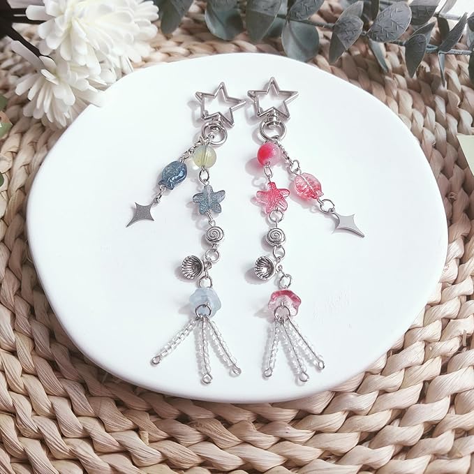 Cute Keychain Aesthetic Y2K Keychain Accessories Heart Butterfly Strawberry Bear Key Chain for Keys Bags Women Gifts