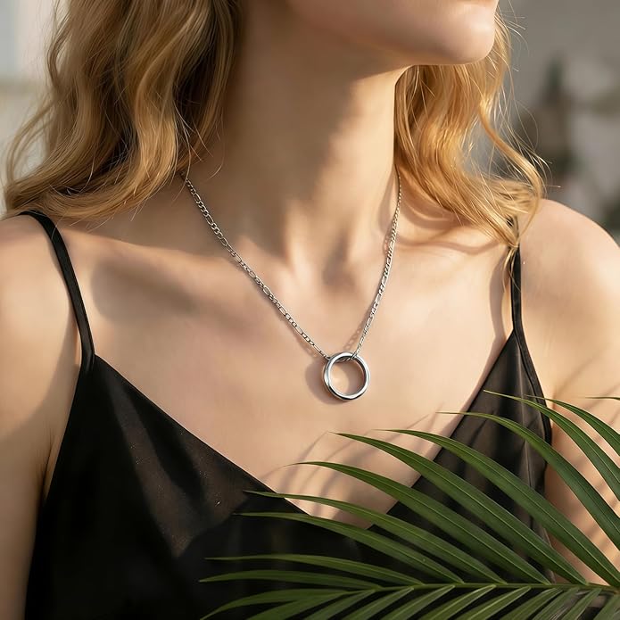 LAOLINTUS Matching Necklace for Couples Necklace Gifts for Women, Valentine’s Day Engagement Gifts for Her, Silver and 18K Gold Plated Figaro Chain for Girlfriend Wife with Double Ring