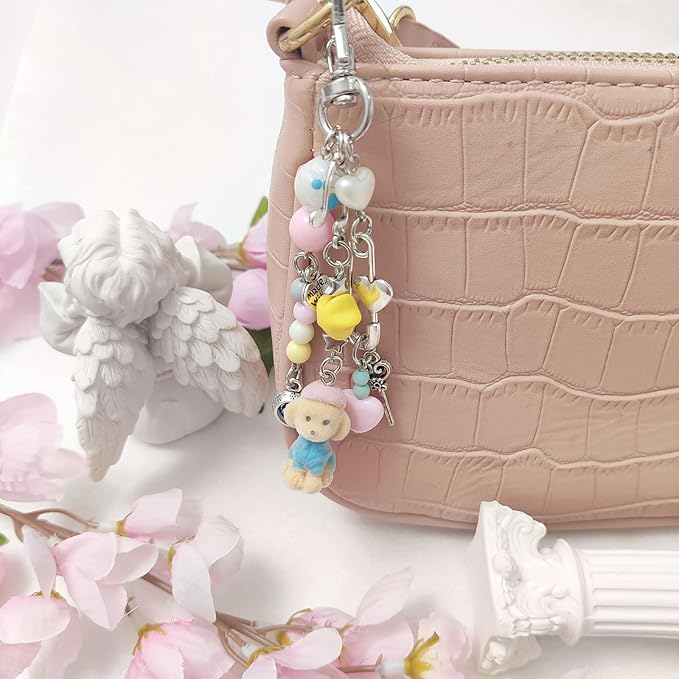 Cute Keychain Aesthetic Y2K Keychain Accessories Heart Butterfly Strawberry Bear Key Chain for Keys Bags Women Gifts