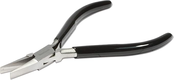 The Beadsmith Flat Nose Pliers – Extra Fine Tips – 4.5 inches (114mm) – PVC Grip Handle with Double Leaf Springs – Jewelry Making Tool for Creating Bracelets, Earrings and Necklaces