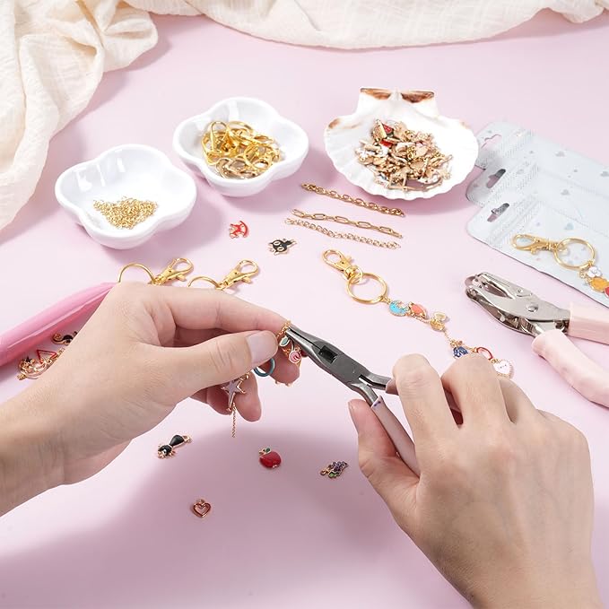 Sileasncei 277Pcs Charms Lip Gloss Keychain Making Kit, DIY Bag Charm Kit with 100 Enamel Charms, Keychain Clips, Chains, Jewelry Pliers, Hole Punch & Gift Bags for Custom Keychains Making Supplies