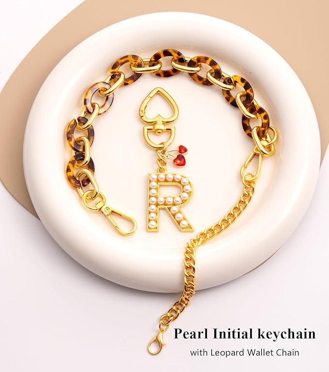 Pearl Initial Keychain with Leopard Bag Charms Wallet Chain Women Cute Alphabet Keychains Charm for Purse Handbag