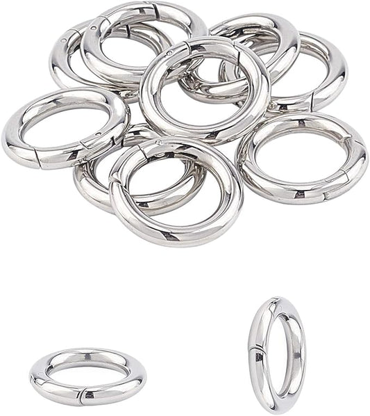 UNICRAFTABLE 10pcs Stainless Steel Spring Gate Rings Round Ring Springring Trigger Clasp Spring Snap Clip Hooks Metal Split Rings Keyring Buckle for Jewelry Making 20x3.5mm
