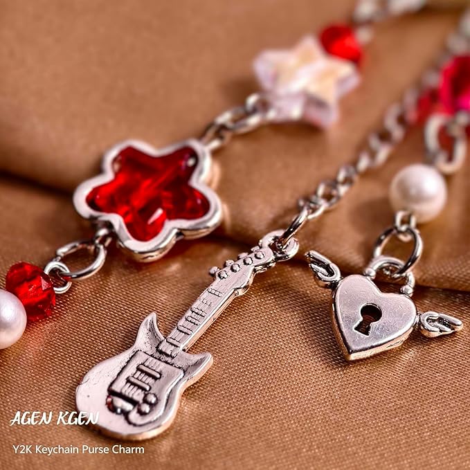 Novelty keychains Aesthetic Y2K Keychain Charms Stylish Keychains Accessories for Women Bag Purse Gifts