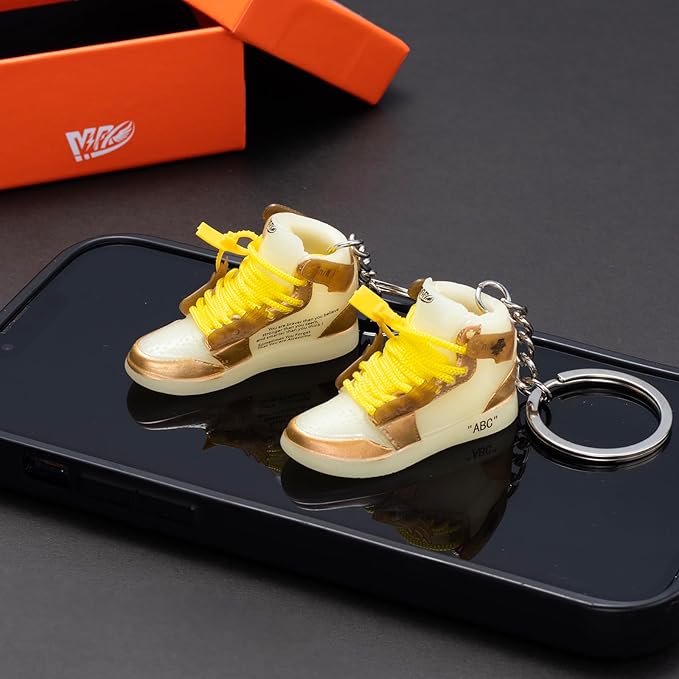 MPK 3D Mini Shoe Keychain,Sneaker Shoe lovers Keychainirthday Birthday Party Mystery Goodie Bag Prizes