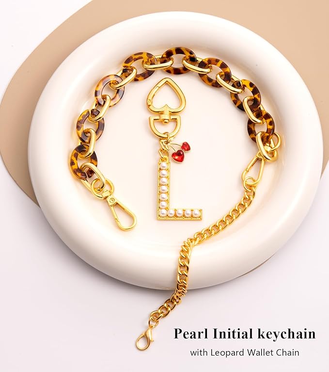 Pearl Initial Keychain with Leopard Bag Charms Wallet Chain Women Cute Alphabet Keychains Charm for Purse Handbag