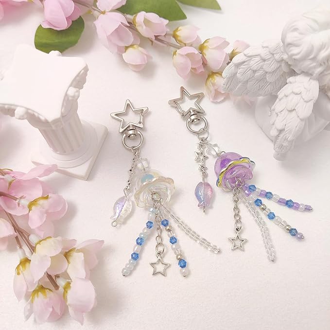 Cute Keychain Aesthetic Y2K Keychain Accessories Heart Butterfly Strawberry Bear Key Chain for Keys Bags Women Gifts