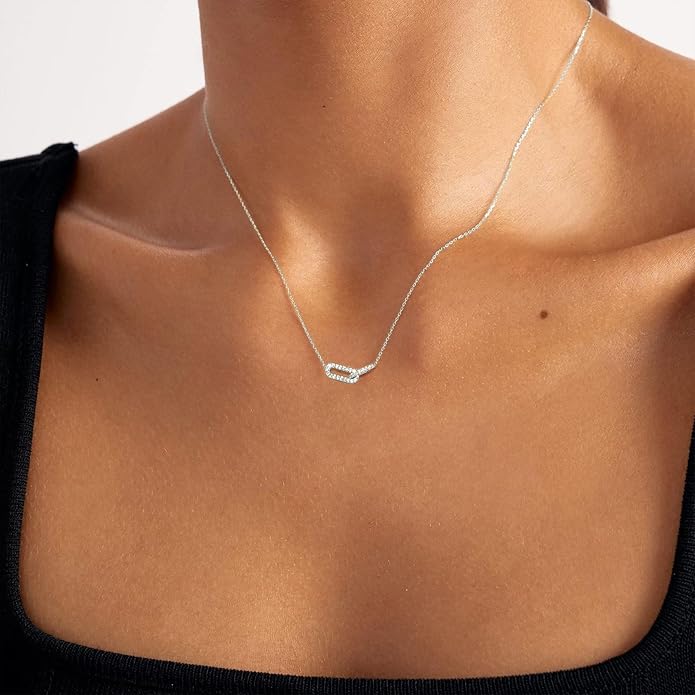 Luxval Diamond Pendant Gold Necklace for Women，Dainty 18k Gold Plated Choker Necklaces Simple Gold Jewelry Gifts for Women Girls