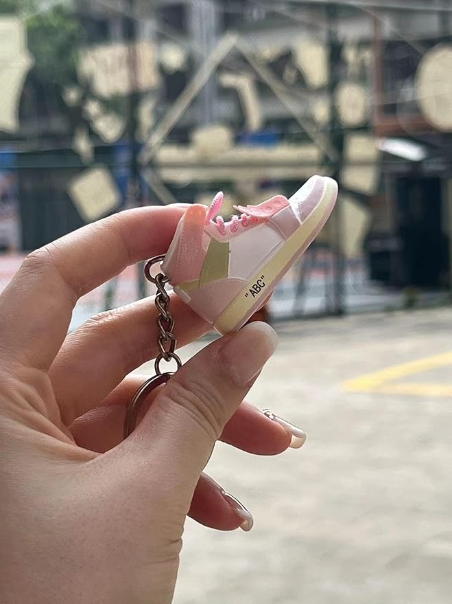 MPK 3D Mini Shoe Keychain,Sneaker Shoe lovers Keychainirthday Birthday Party Mystery Goodie Bag Prizes