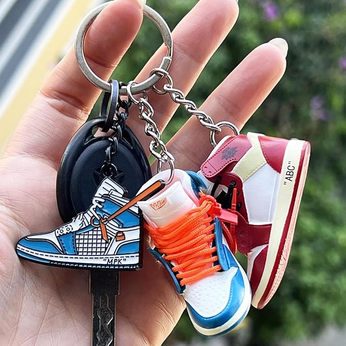 MPK 3D Mini Shoe Keychain,Sneaker Shoe lovers Keychainirthday Birthday Party Mystery Goodie Bag Prizes