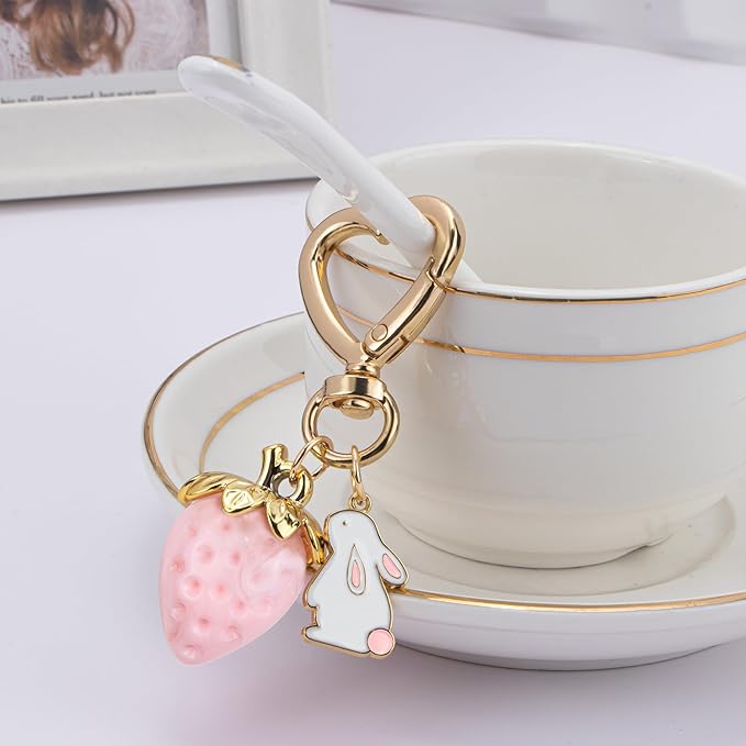Wikavanli Cute Strawberry Keychain,Bag Charms,Kawaii Heart Flower Daisy Key chains Accessories Decor for Women Girls Purse
