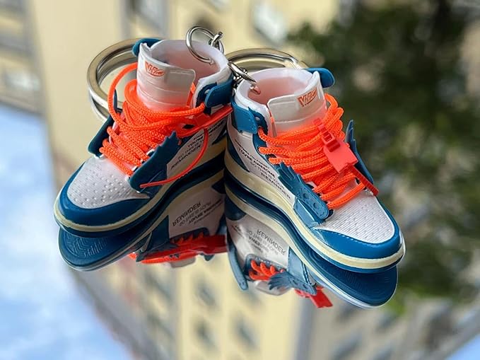 MPK 3D Mini Shoe Keychain,Sneaker Shoe lovers Keychainirthday Birthday Party Mystery Goodie Bag Prizes