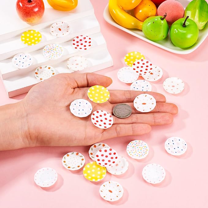 Beadthoven 40pcs Mini Plastic Plates Miniature Dollhouse Plates Mixed Color Tableware Kitchen Dollhouse Accessories Cute Dish Models for Micro Landscape Pretending Prop Decorations