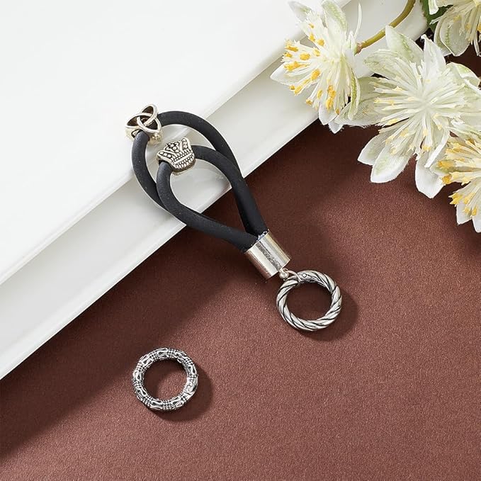 UNICRAFTALE 2pcs 2 Styles Tibetan Style Spring Gate Rings Antique Silver Stainless Steel Textured Snap Clasps 19/22mm O Ring Clips Snap Hooks Keyring Buckle Clasps for Bag Purse Shoulder Strap