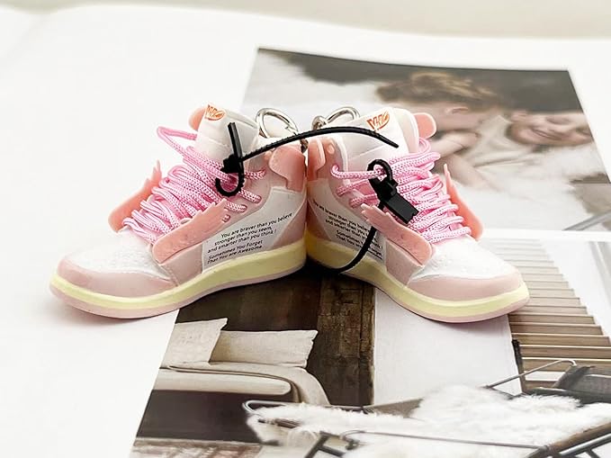 MPK 3D Mini Shoe Keychain,Sneaker Shoe lovers Keychainirthday Birthday Party Mystery Goodie Bag Prizes